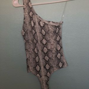 One shoulder grey snake skin bodysuit